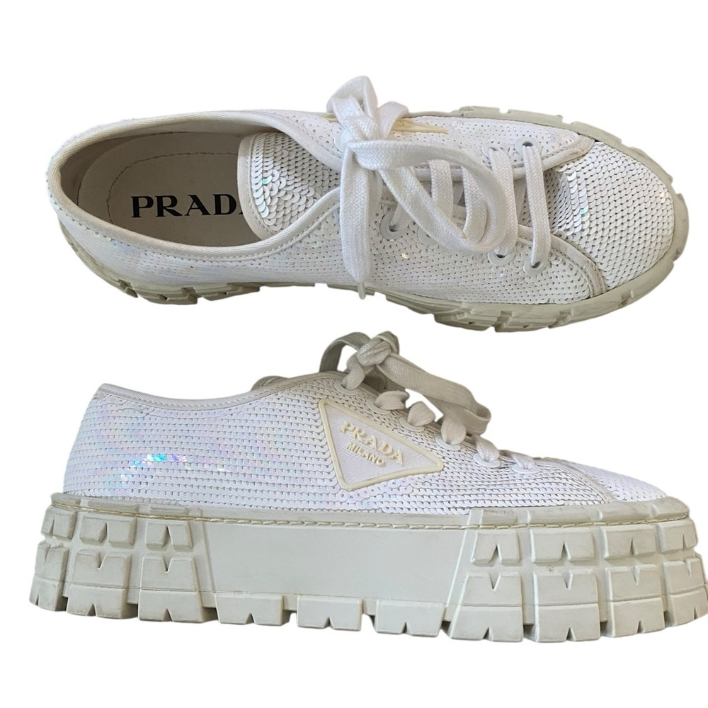 Prada White Sequin Platform Sneakers ✨
Size: 39.5 EU (fits approx US 9.5)